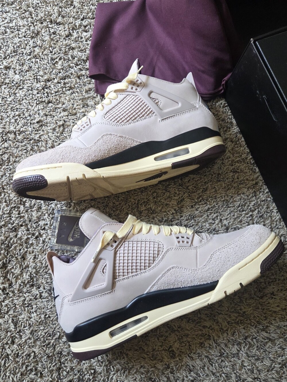 A Ma Maniere x Jordan 4 While You Were Sleeping - Picture 2 of 6